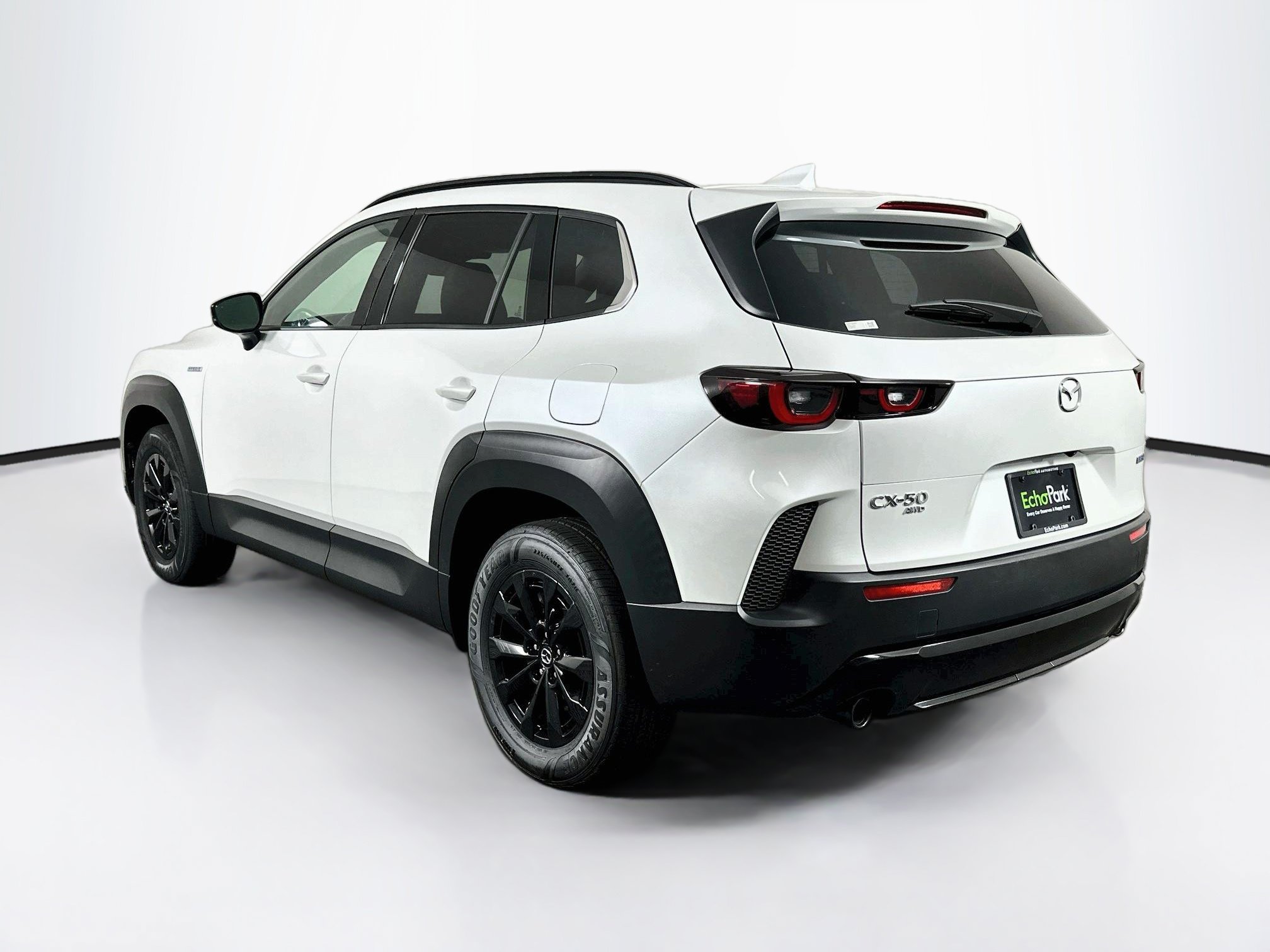 Used 2025 MAZDA CX-50 AWD 2.5 Hybrid w/ Premium Pkg image 5