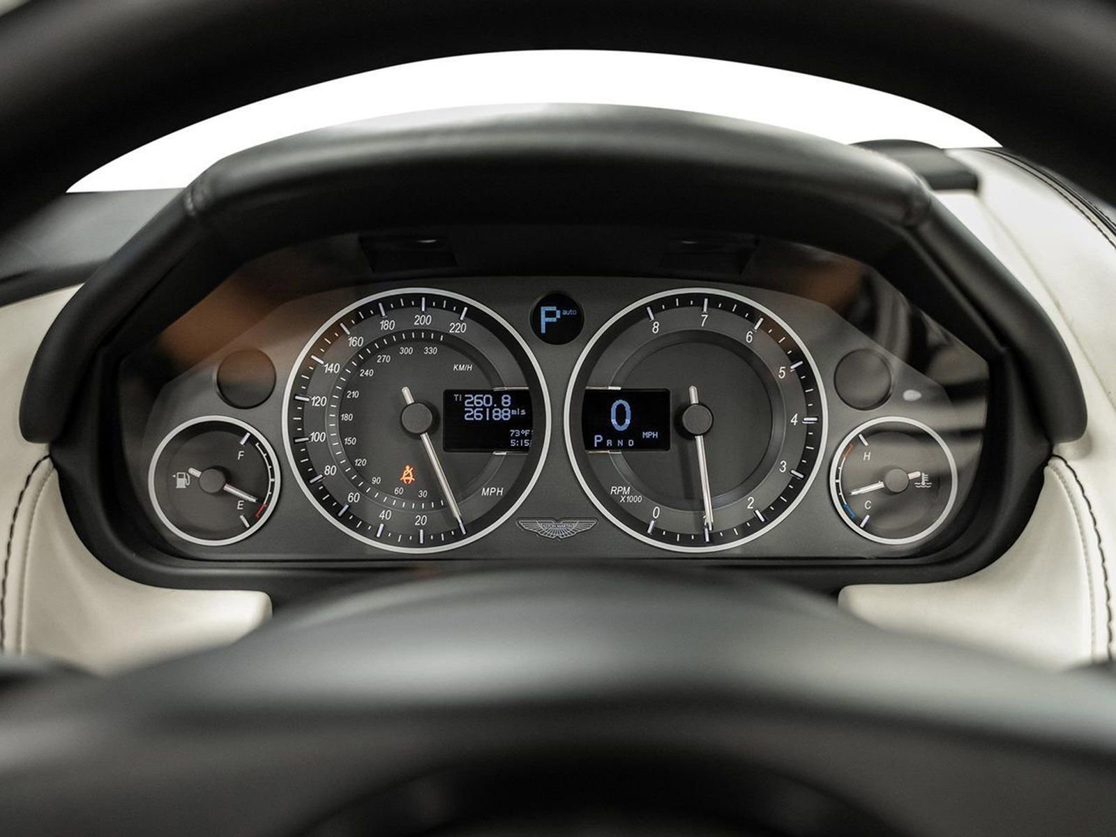 Used 2015 Aston Martin DB9 Volante image 53