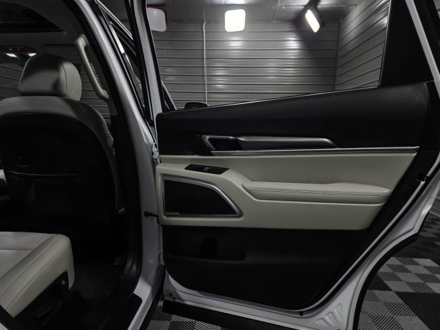 Used 2023 Kia Telluride S w/ S Sunroof Package image 34