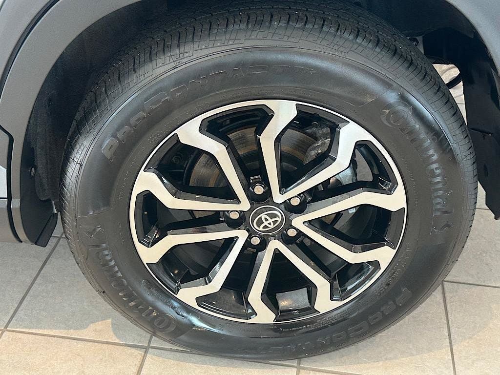 Certified 2024 Toyota Corolla Cross AWD Hybrid image 26