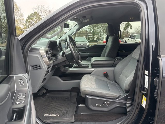 Used 2021 Ford F150 XLT w/ Equipment Group 302A High image 9