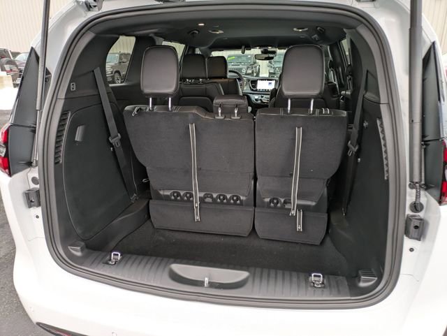 New 2026 Chrysler Pacifica Select w/ S Appearance Package FWD image 26