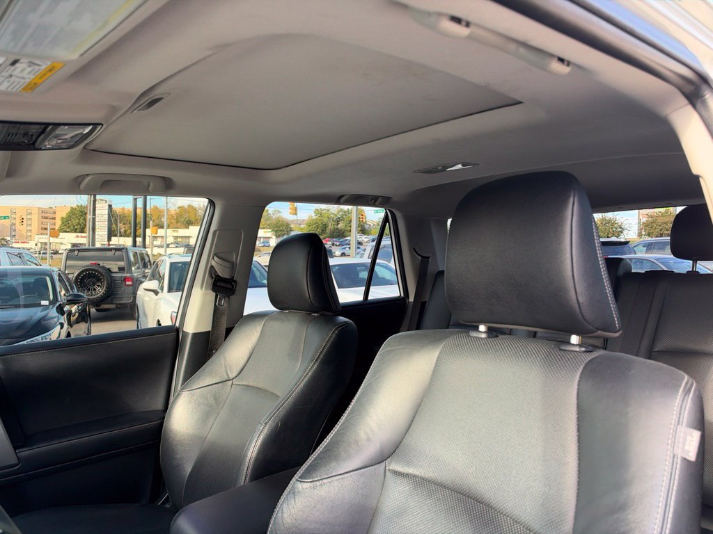 Used 2021 Toyota 4Runner Limited AWD/4WD image 13