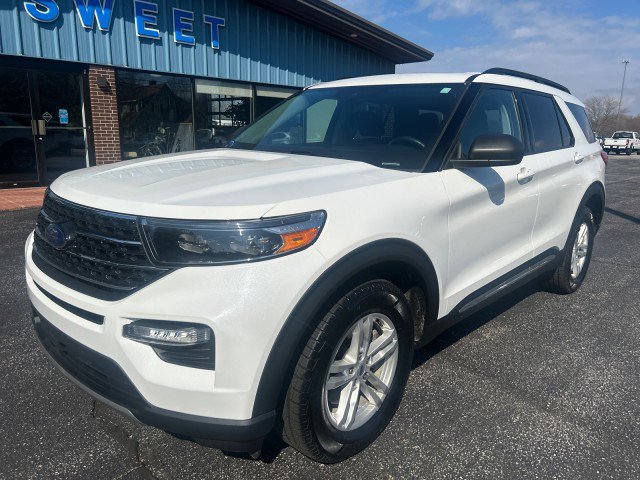 Used 2023 Ford Explorer XLT w/ Equipment Group 202A image 2