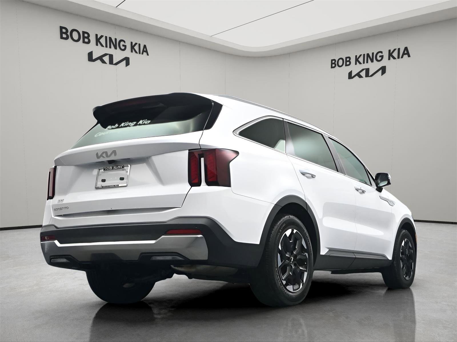 Used 2025 Kia Sorento S w/ Panoramic Sunroof Package FWD image 16