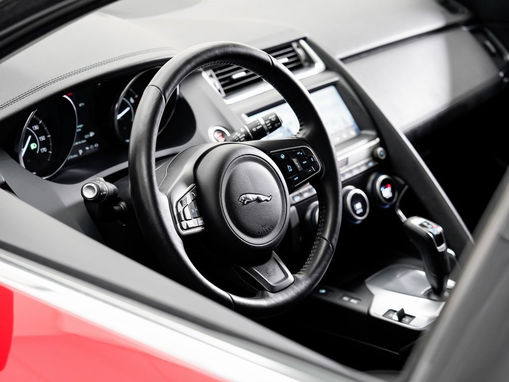 Used 2018 Jaguar E-PACE S image 9