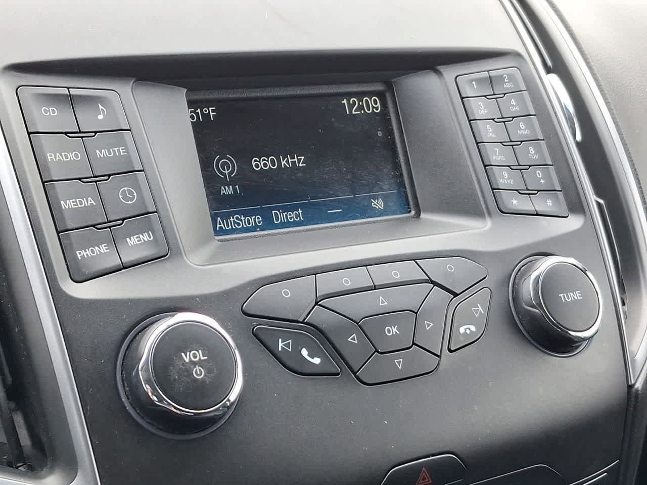Used 2018 Ford Edge SE image 20
