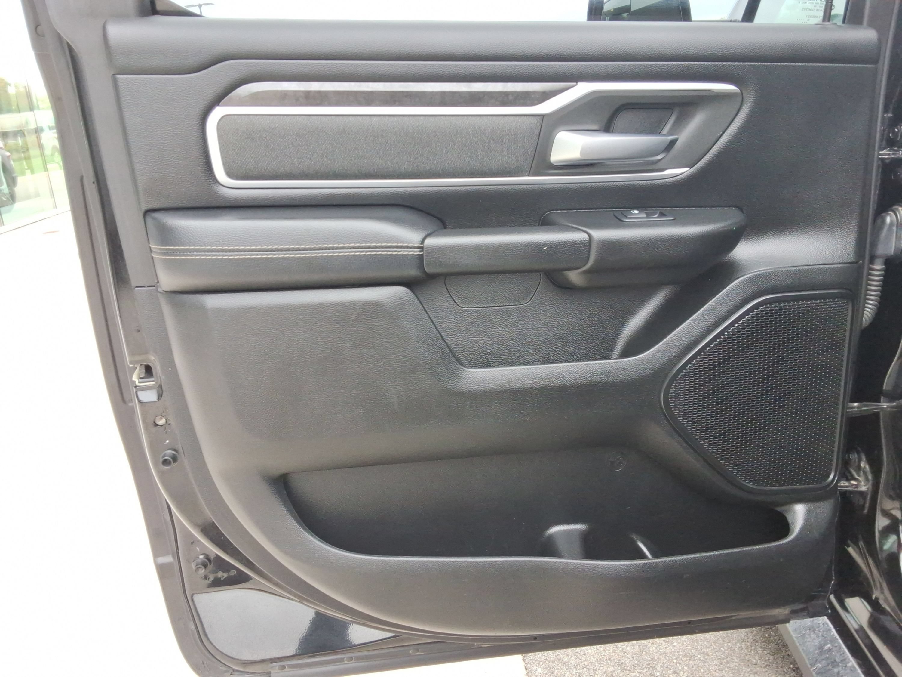 Used 2020 RAM 1500 Big Horn AWD/4WD image 37