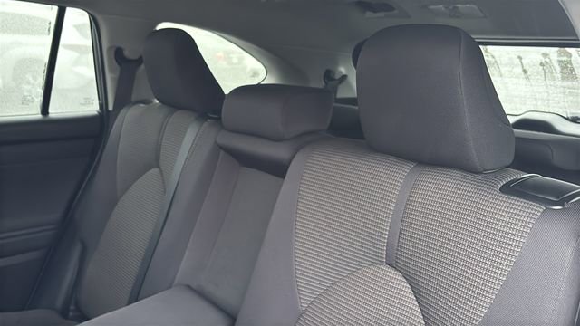Used 2025 Toyota Highlander LE image 29