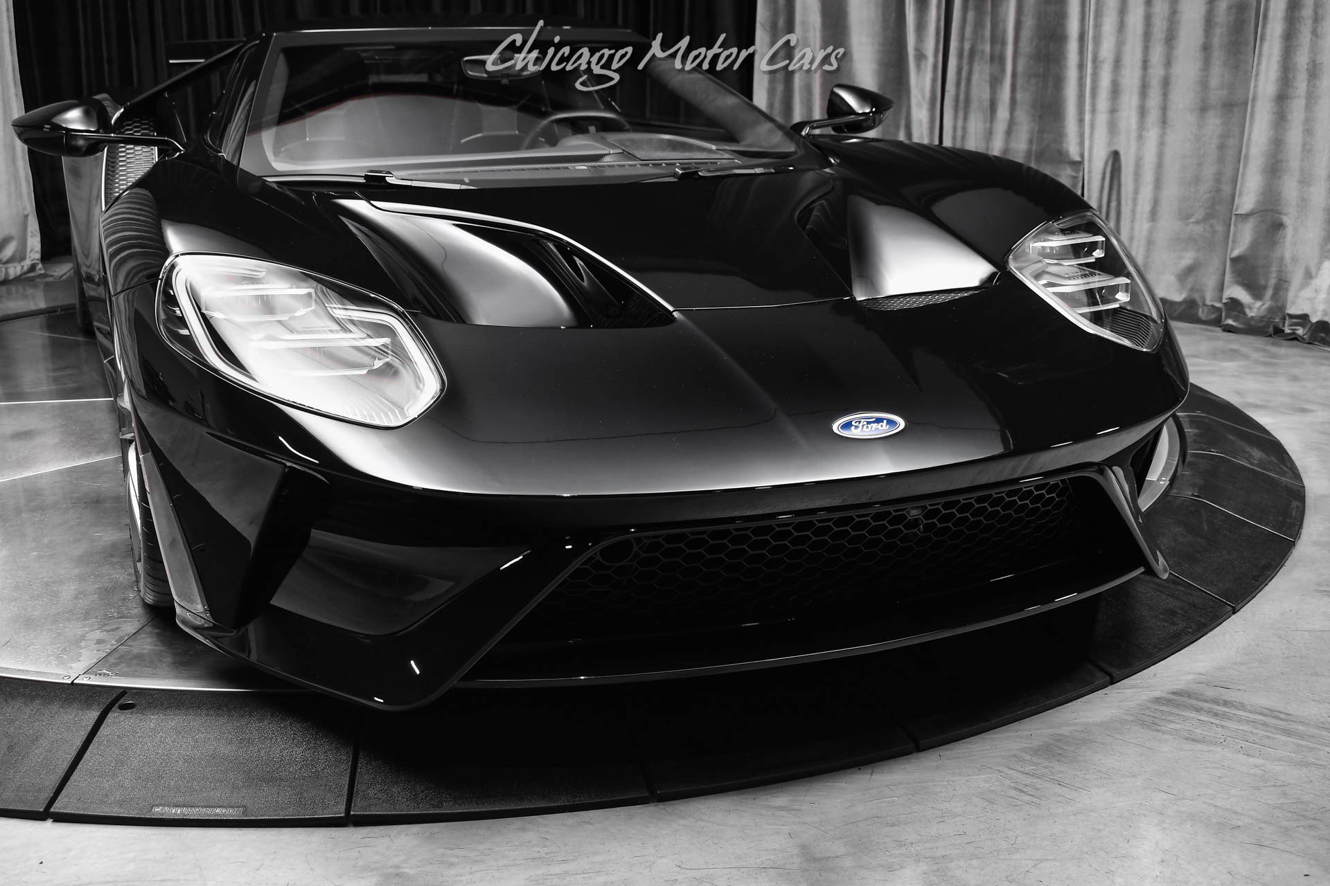 Used 2021 Ford GT RWD image 44