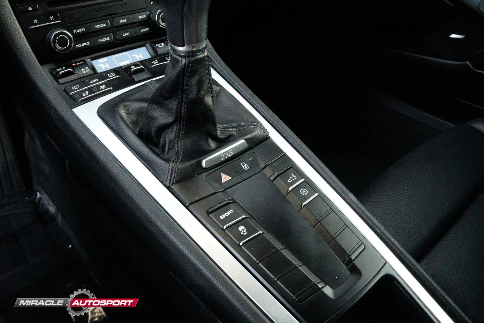 Used 2018 Porsche 718 Cayman image 39