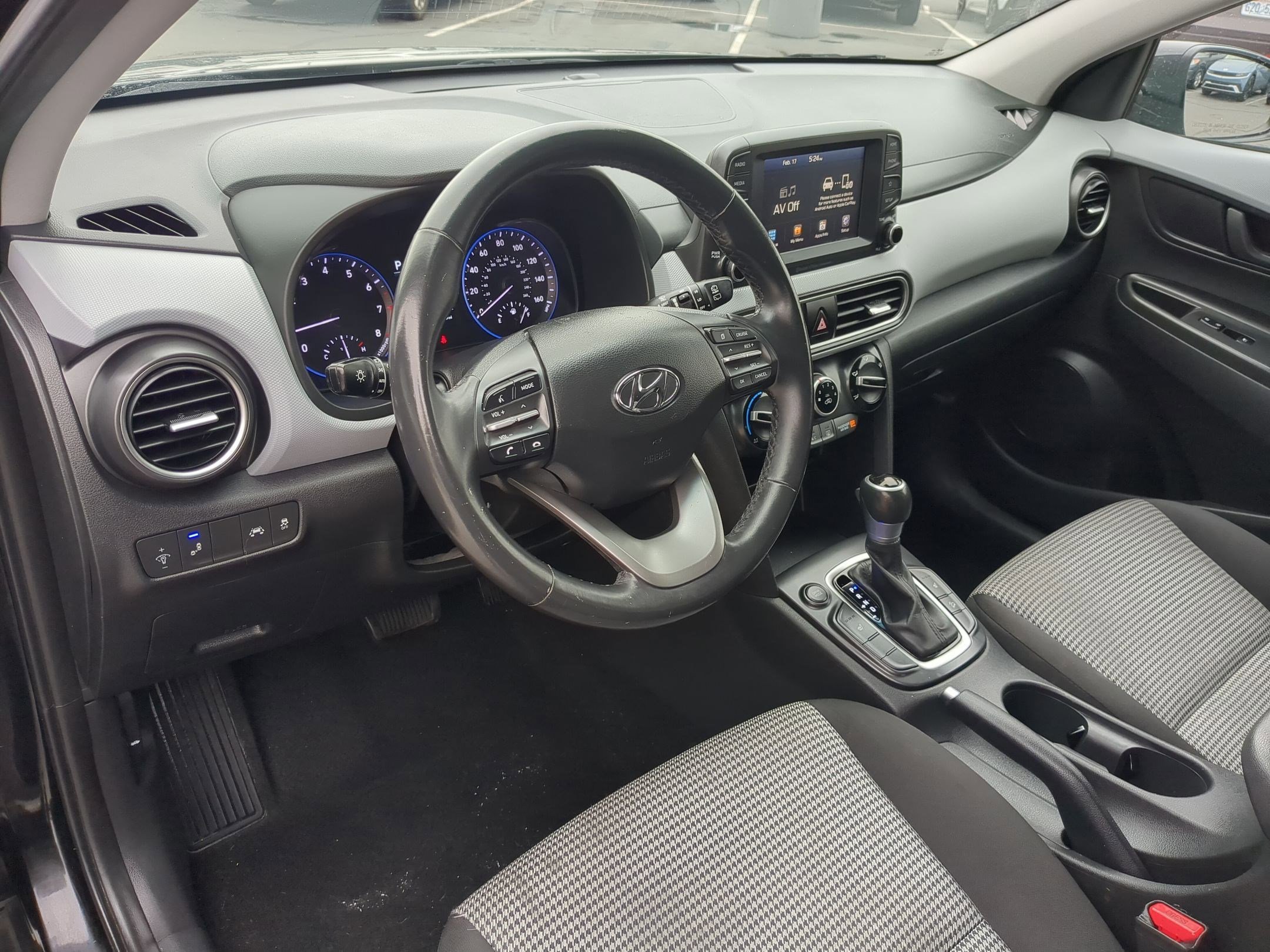 Used 2020 Hyundai Kona SEL image 13