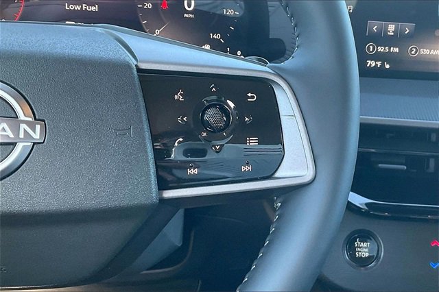 Certified 2025 Nissan Murano SV image 17