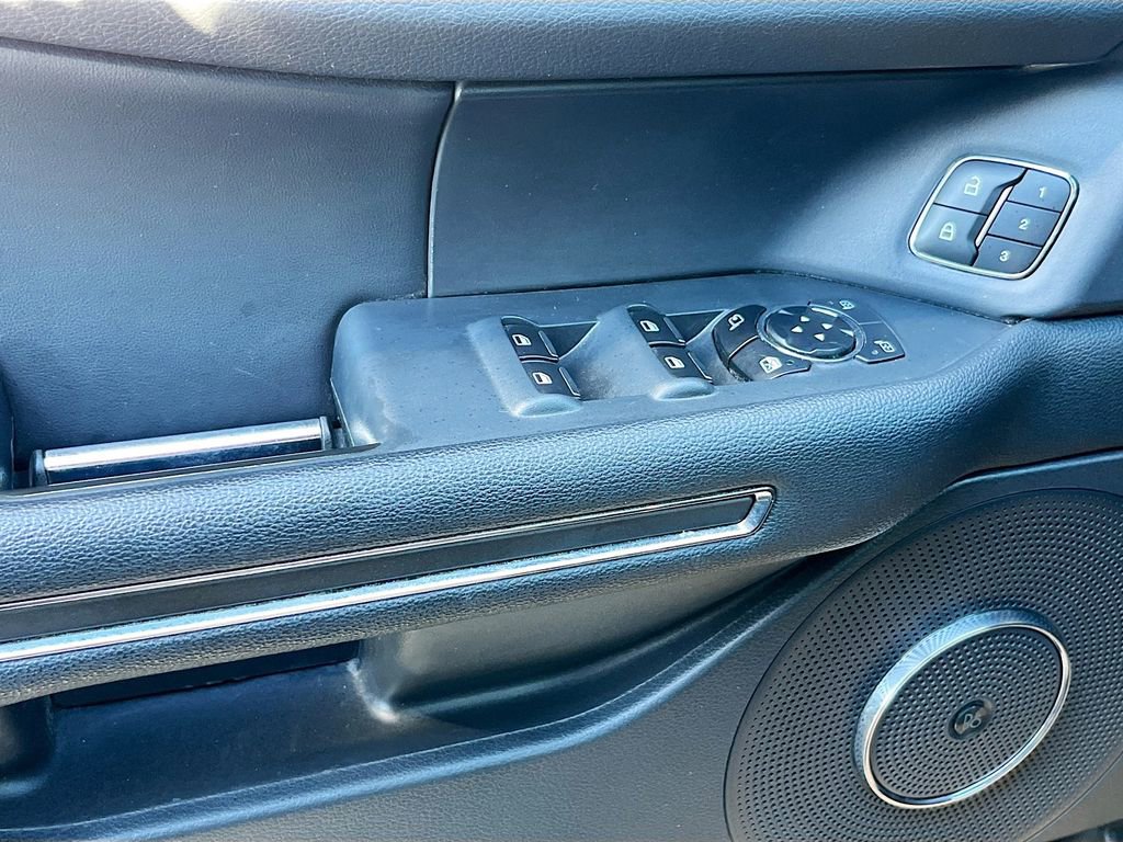 Used 2023 Ford Expedition Limited RWD image 18