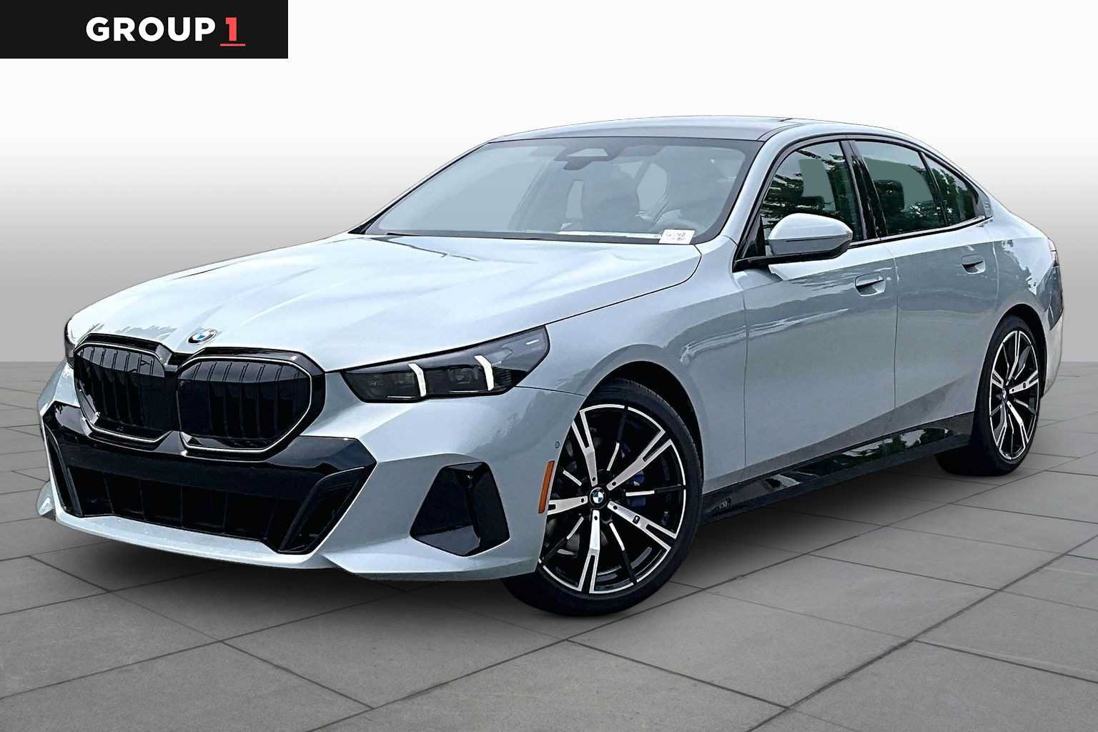 New 2026 BMW 530i xDrive w/ M Sport Package