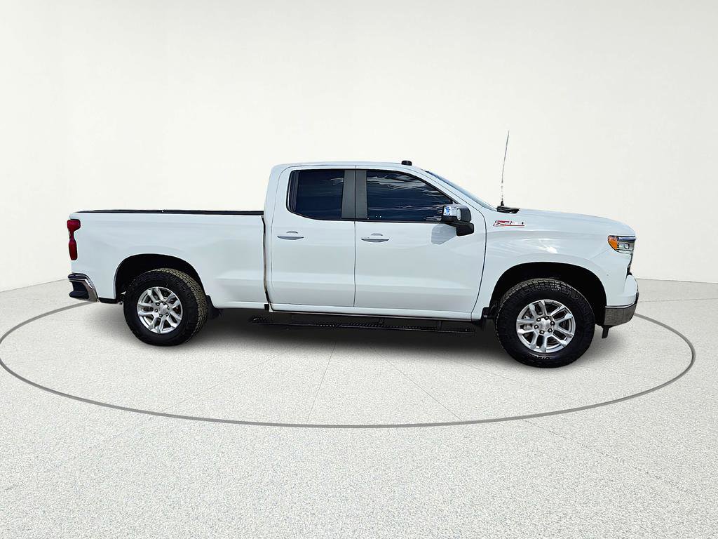 Used 2022 Chevrolet Silverado 1500 LT w/ Z71 Off-Road Package image 8