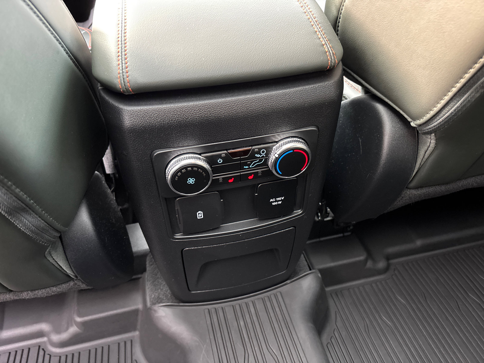 Used 2022 Ford Explorer Timberline w/ Timberline Technology Package AWD/4WD image 32