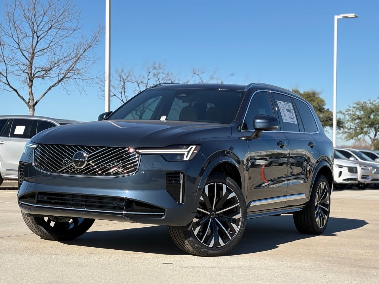 New 2026 Volvo XC90 B6 Plus image 2