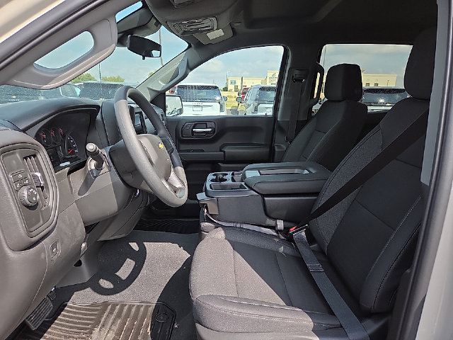 New 2026 Chevrolet Silverado 1500 Custom w/ LPO, Dark Essentials Package RWD image 10