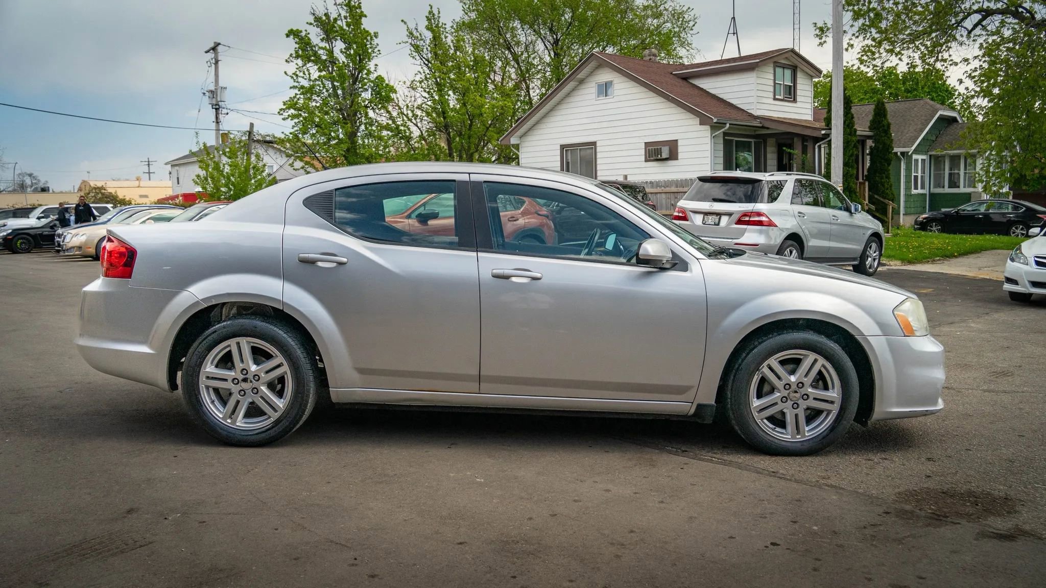 Used 2012 Dodge Avenger SXT FWD image 15