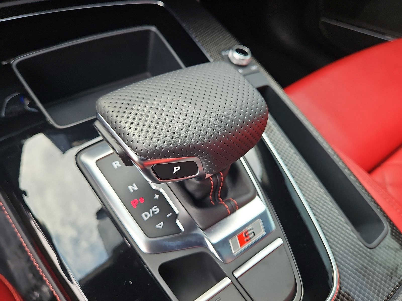 Certified 2025 Audi SQ5 Premium Plus w/ Premium Plus Package image 12