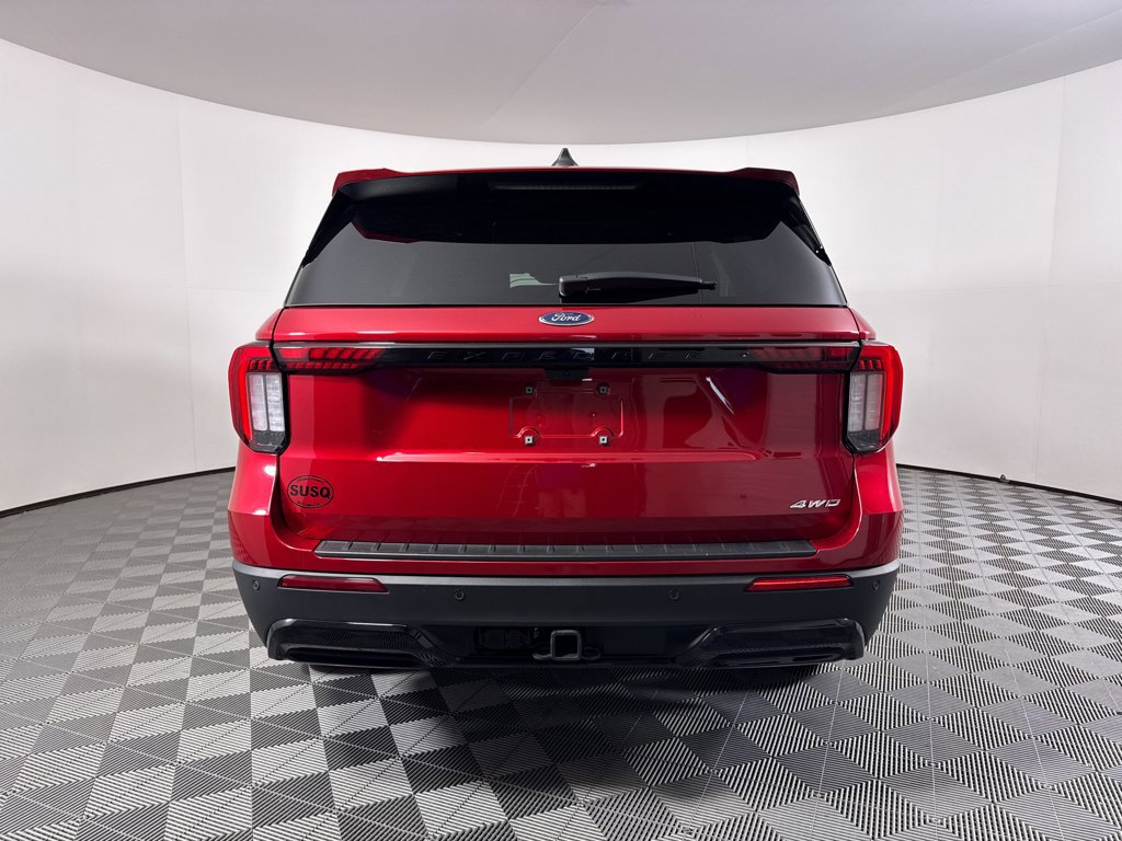 Used 2025 Ford Explorer ST-Line w/ ST-Line Street Pack AWD/4WD image 11
