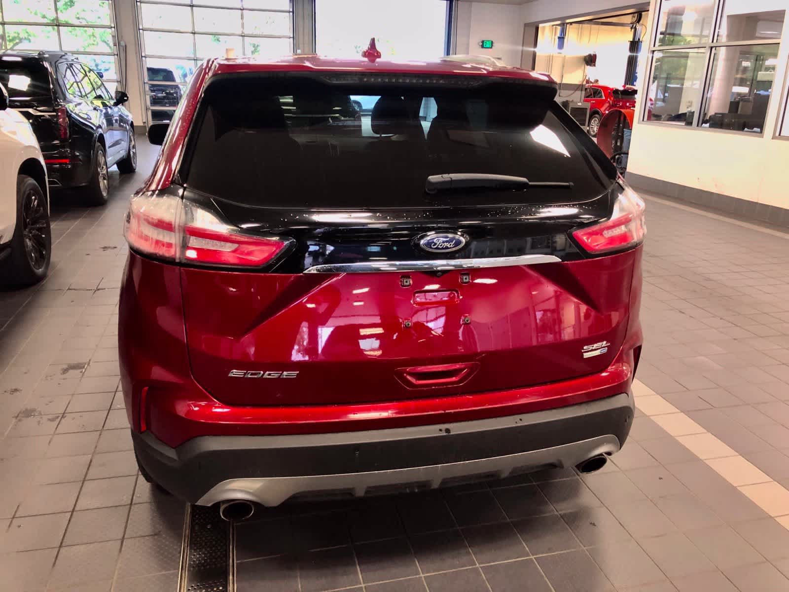 Used 2019 Ford Edge SEL w/ Equipment Group 201A AWD/4WD image 4