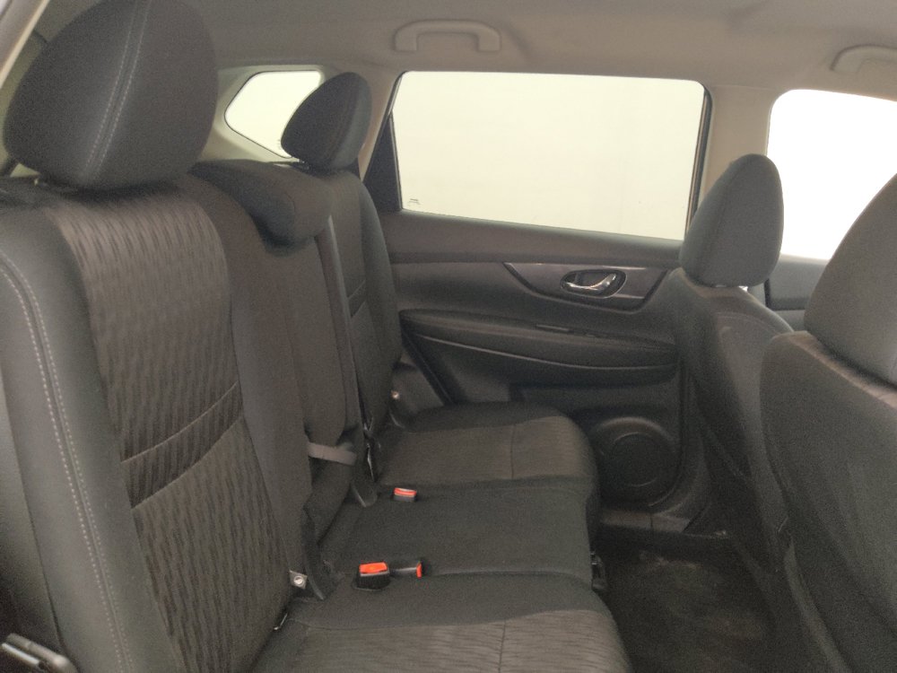 Used 2019 Nissan Rogue SV FWD image 19