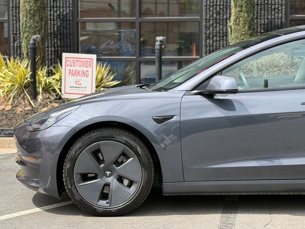 Used 2022 Tesla Model 3 Long Range AWD/4WD image 7