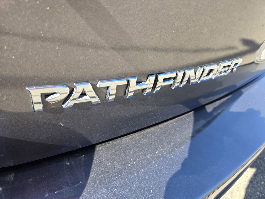 Used 2017 Nissan Pathfinder S FWD image 9