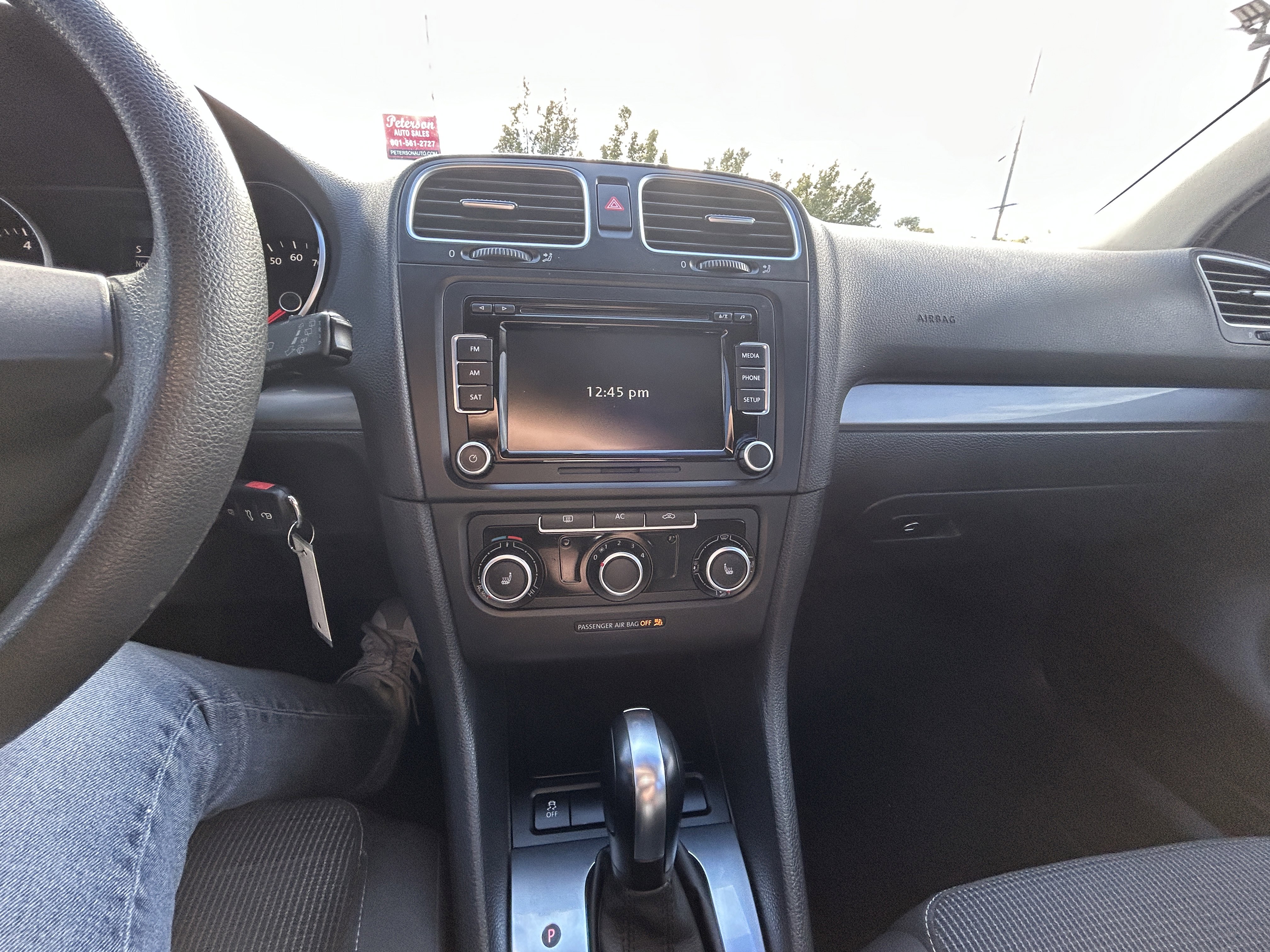 Used 2012 Volkswagen Golf w/ Convenience Package image 8