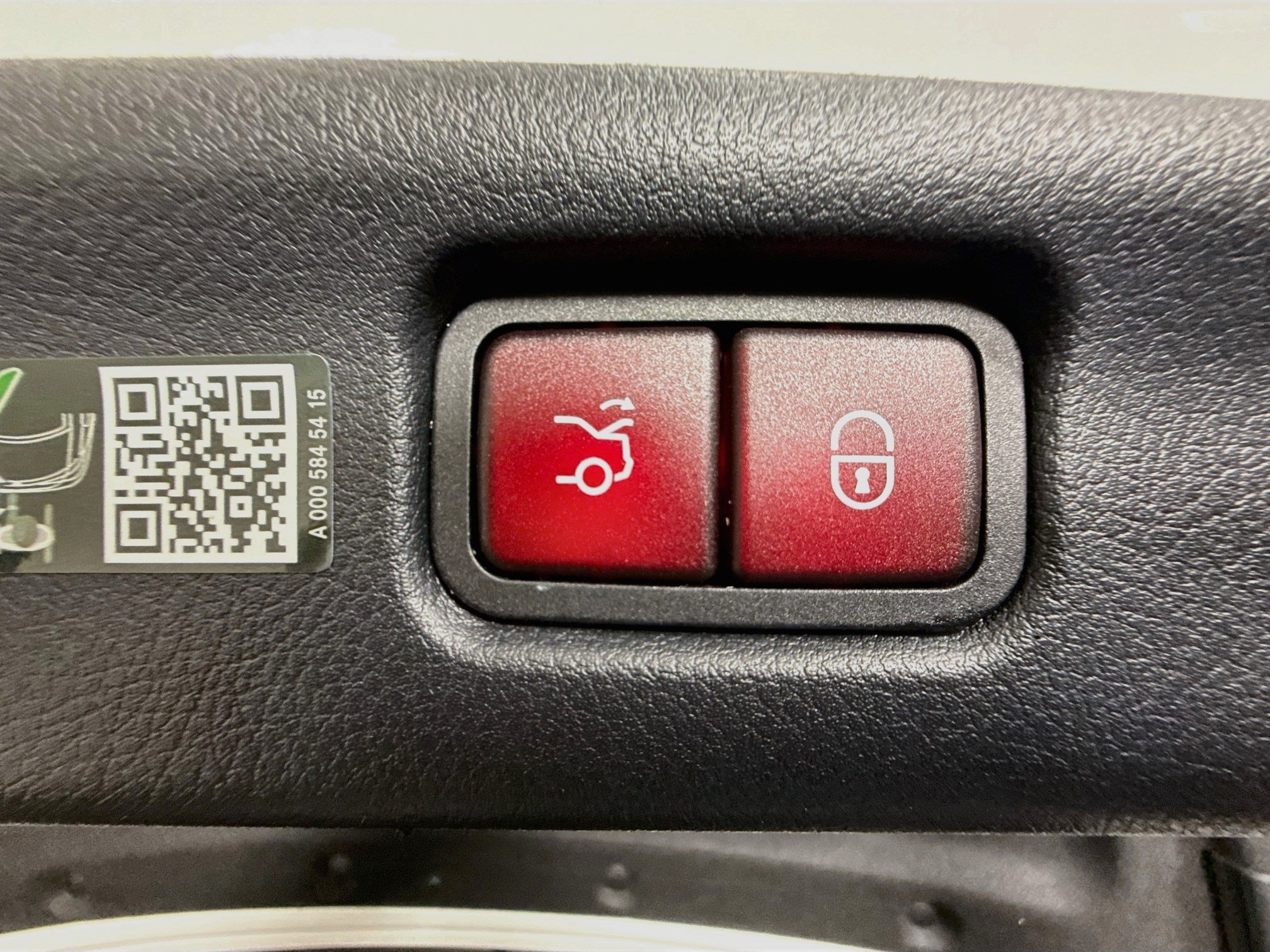Used 2024 Mercedes-Benz C 300 Sedan image 41