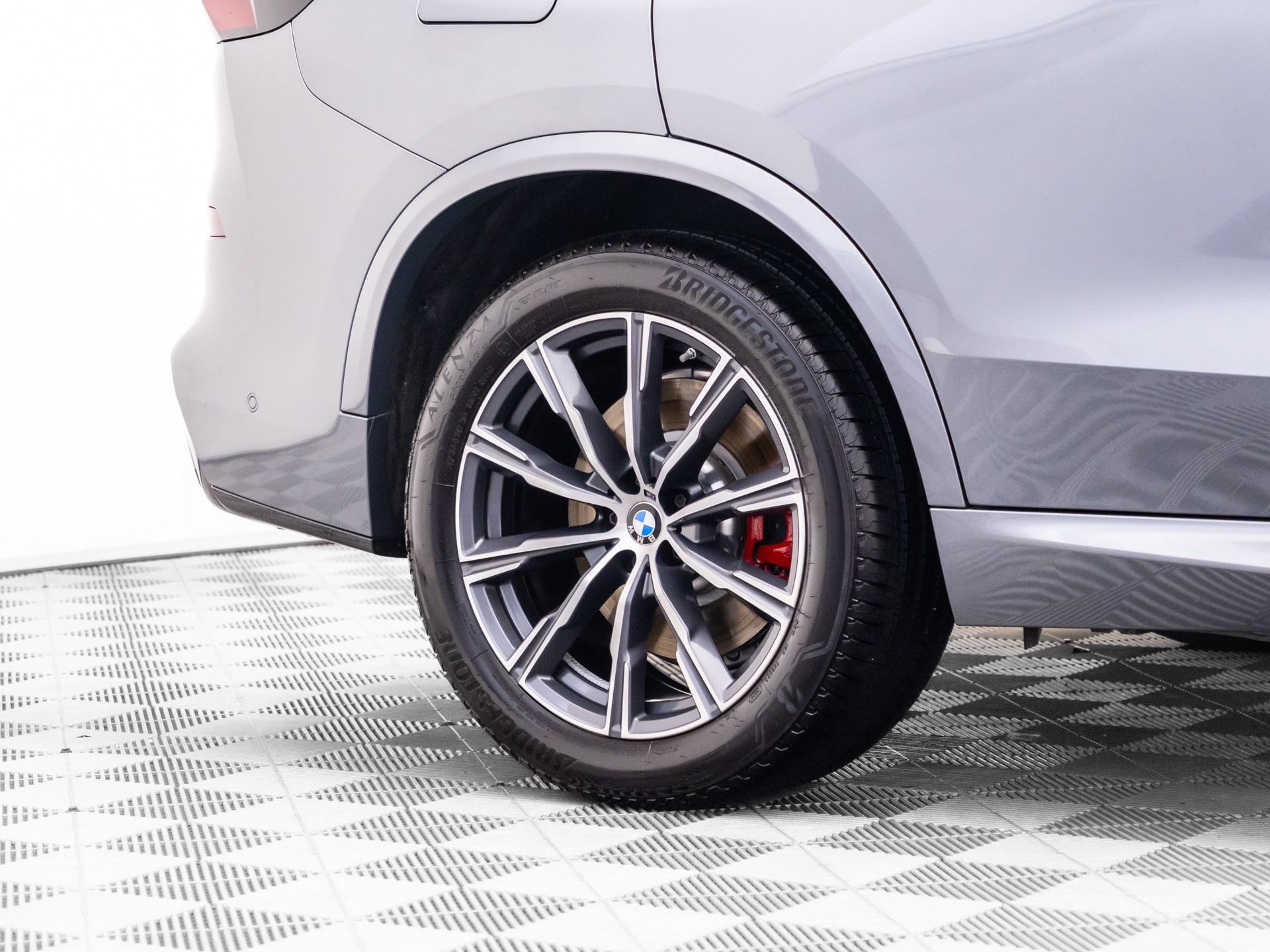Certified 2026 BMW X5 M60i AWD/4WD image 40