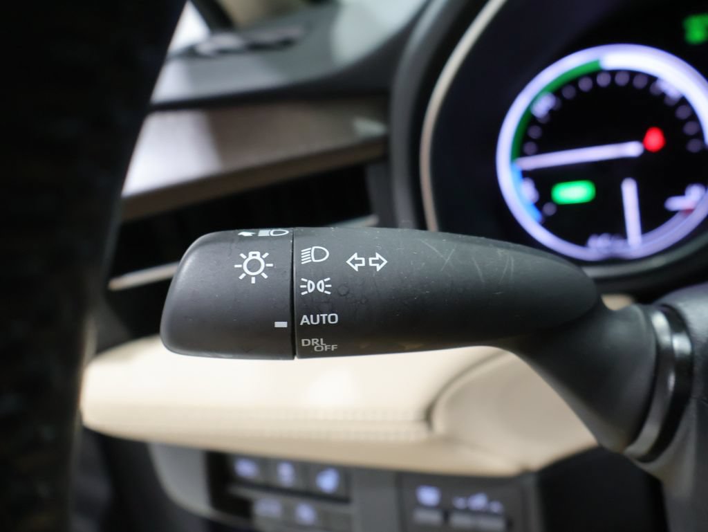 Used 2020 Toyota Avalon Limited w/ All Weather Liner Package FWD image 36