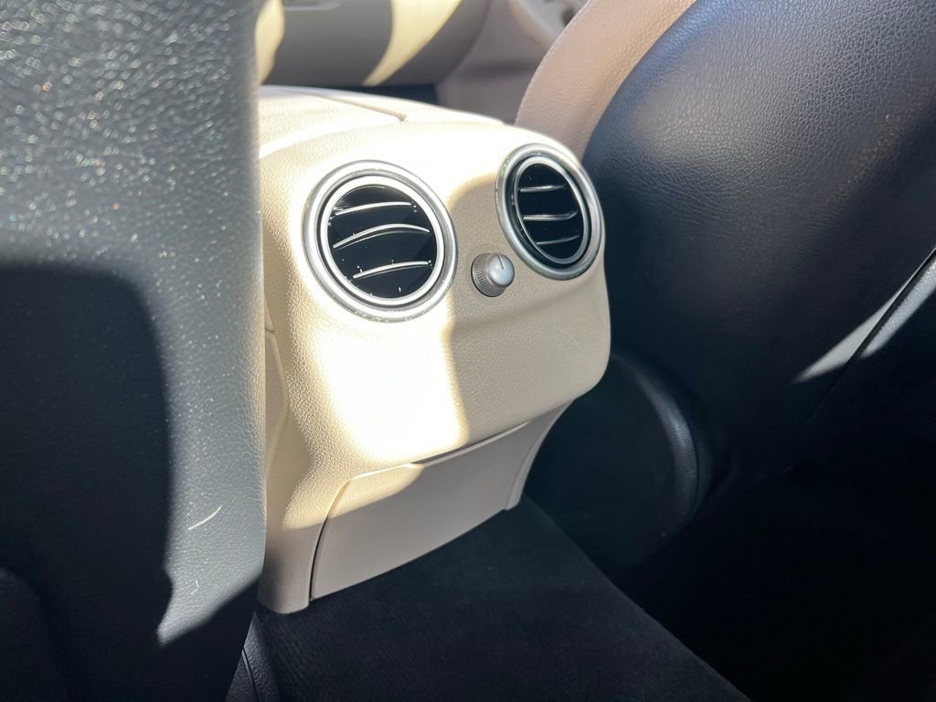 Used 2019 Mercedes-Benz C 300 Sedan image 25