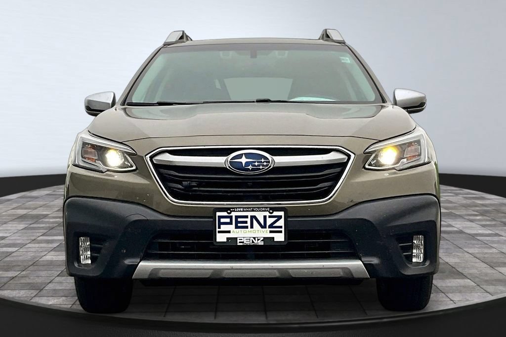 Used 2022 Subaru Outback Touring AWD/4WD image 2