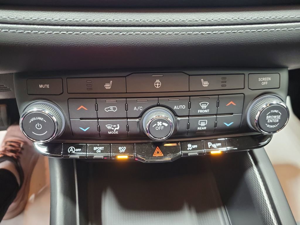 Used 2022 Dodge Durango GT image 59