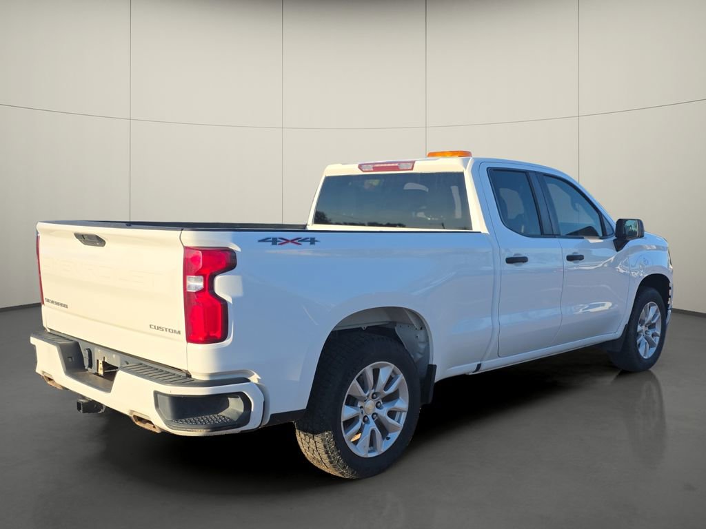 Used 2020 Chevrolet Silverado 1500 Custom w/ Custom Convenience Package image 8