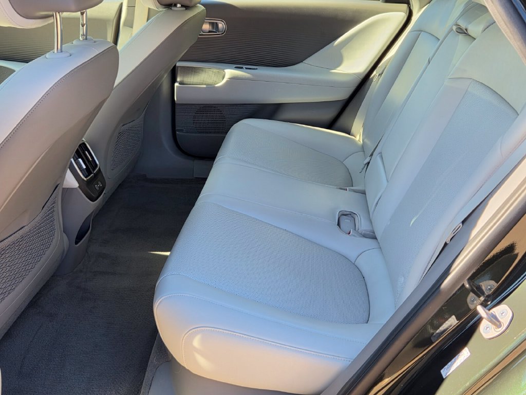 Used 2023 Hyundai Ioniq 6 SEL RWD image 13