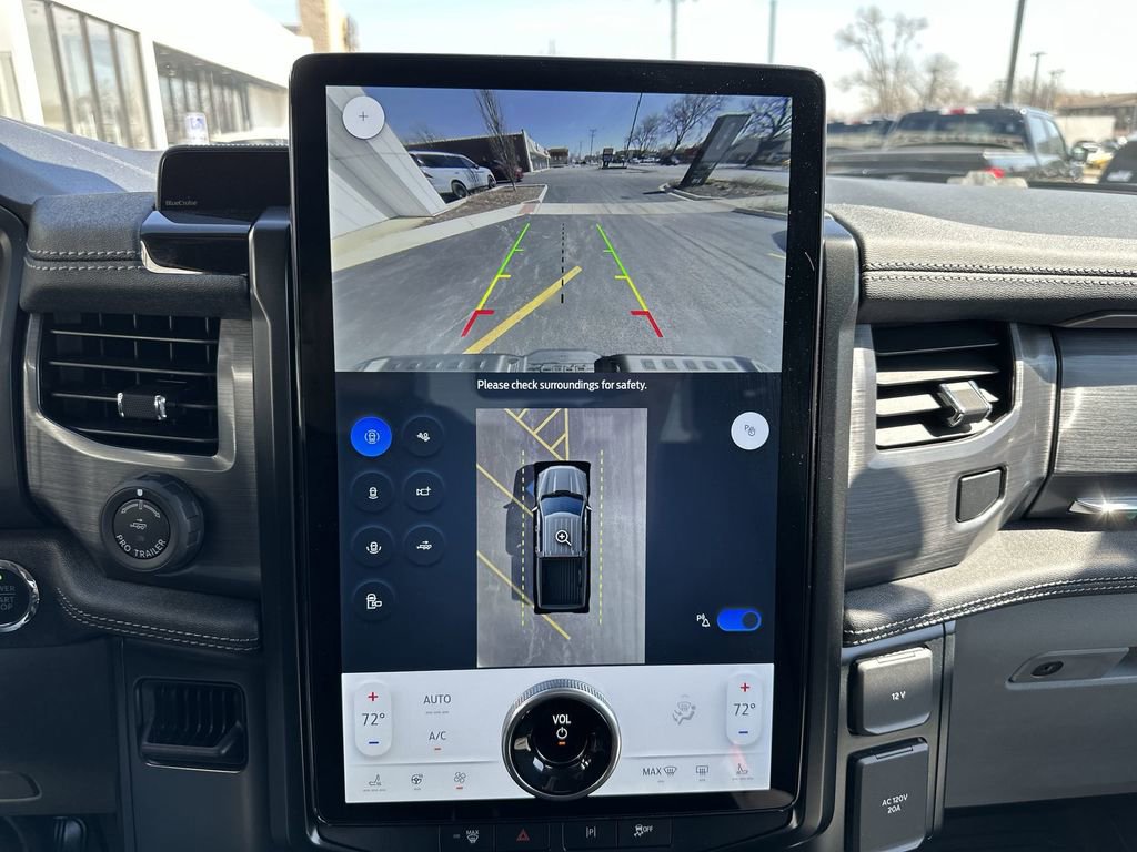 Used 2025 Ford F150 Lightning Flash image 25