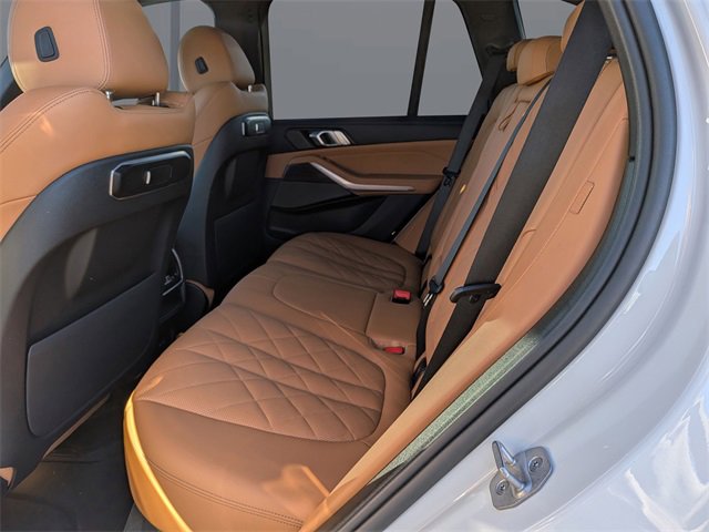 Used 2025 BMW X5 xDrive40i w/ M Sport Package image 16