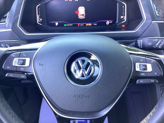 Used 2020 Volkswagen Tiguan SEL AWD/4WD image 12