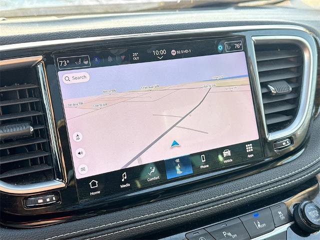 Used 2021 Chrysler Pacifica Limited image 11