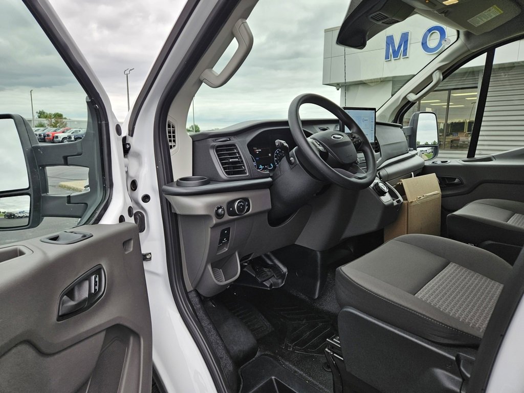 Used 2025 Ford E-Transit Low Roof w/ Load Area Protection Package image 11