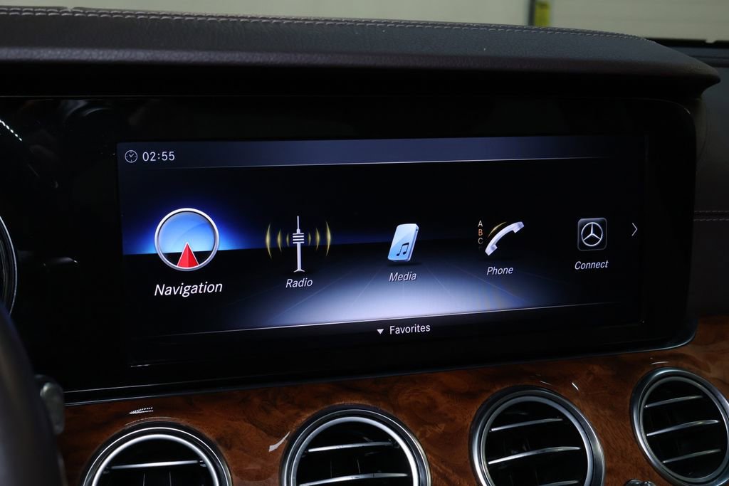 Used 2018 Mercedes-Benz E 300 4MATIC w/ Premium 1 Package image 28