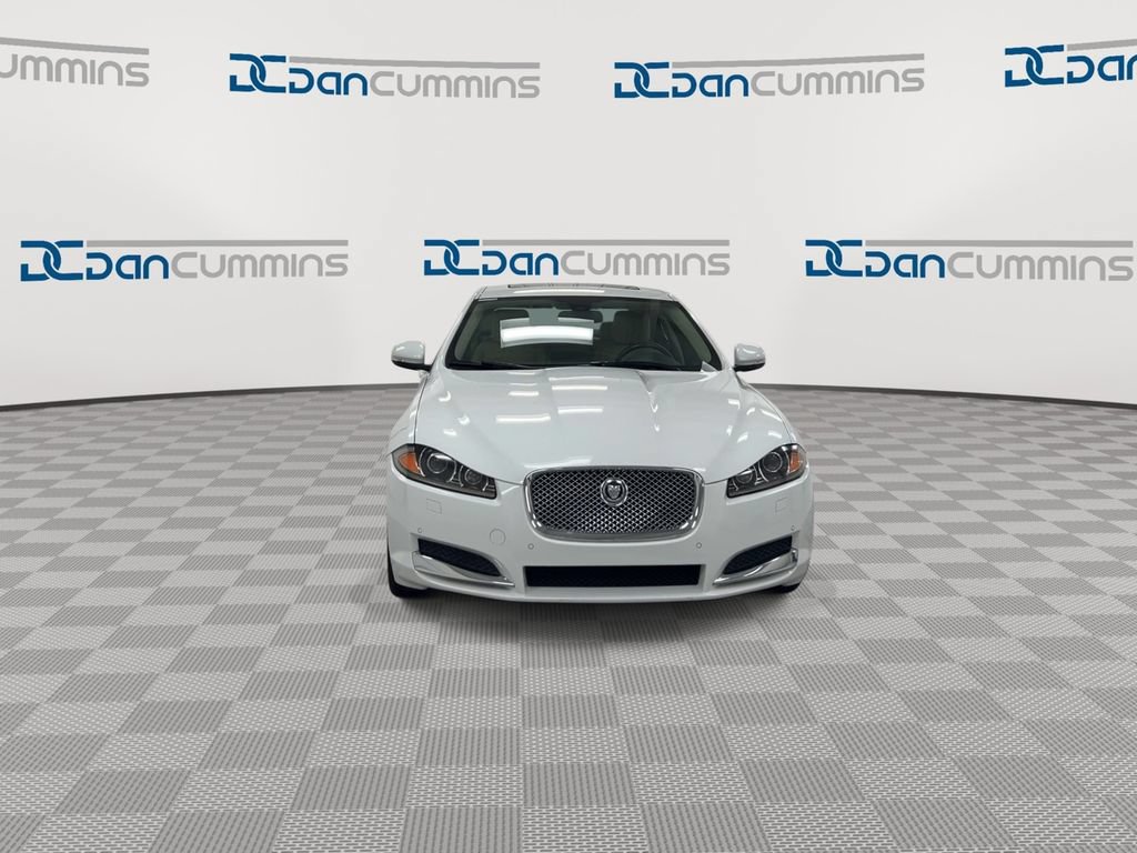 Used 2012 Jaguar XF RWD image 3