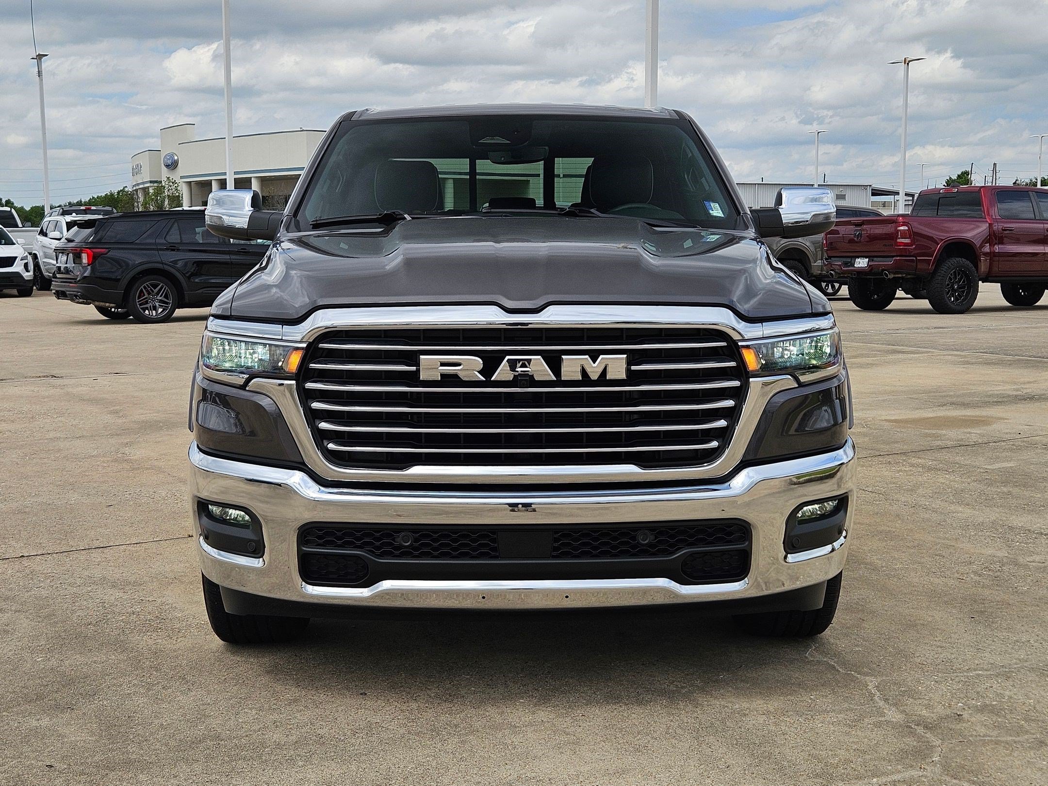 Used 2026 RAM 1500 Laramie AWD/4WD image 11