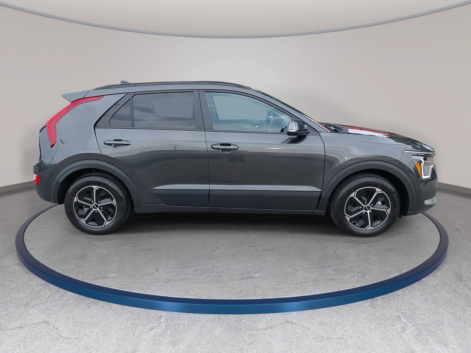 New 2026 Kia Niro EX FWD image 4