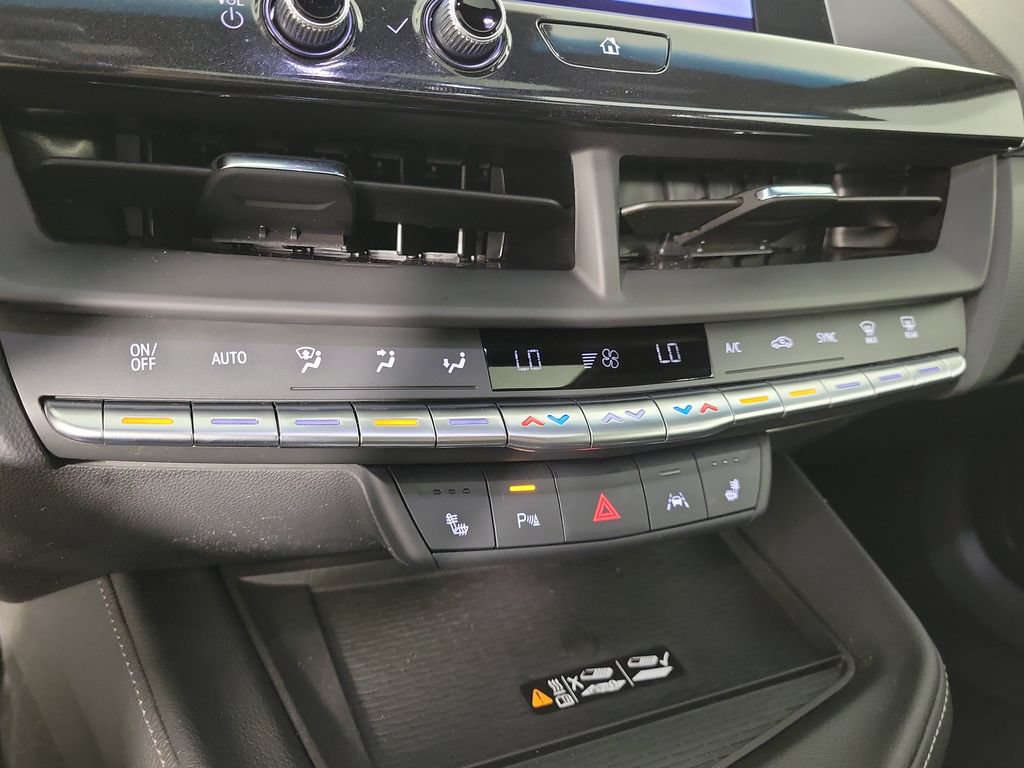 Used 2024 Cadillac CT4 Luxury w/ Sun And Sound Package RWD image 28