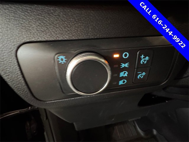 Used 2022 Ford Escape SE w/ Cold Weather Package image 24
